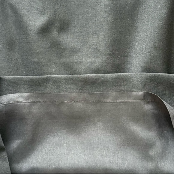 J. Crew Lightweight Original Fit Pencil Skirt, Size 2 - Picture 5 of 11